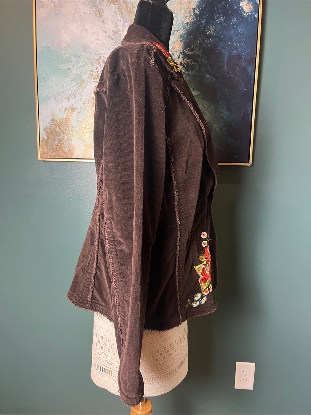 Vintage Y2K Corduroy Blazer with Rose Embroidery - Picture 6 of 9